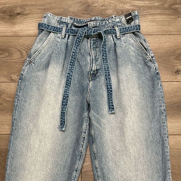 Abercrombie & Fitch‎ High Rise Cropped Mom Jeans Paper Bag Waist Size 31 - Picture 2 of 12